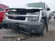 2005 Chevrolet Avalanche LS with VIN 3GNGK22G65G225614, listed as a IAAI auction lot 41193836 with Not provided miles and . Bid and sale history available at DreamBid. Image 6.