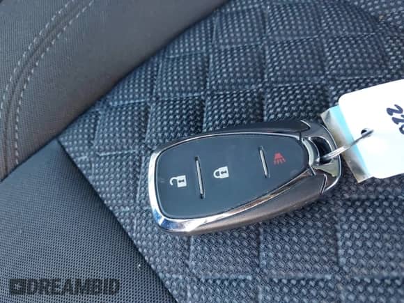 2022 Chevrolet Blazer LT с VIN 3GNKBHR47NS217706, выставлен на аукционе IAAI как лот 43012835 с пробегом 24 592 миль миль и . История ставок и продаж доступна на DreamBid. Изображение 11.