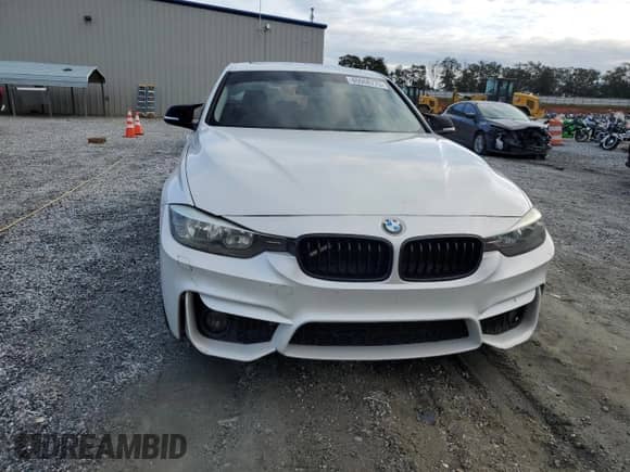 2013 BMW 3 Series 328i z VIN WBA3A5G51DNP26321, wystawiony jako Copart lot #86068775 z przebiegiem 183 810 mil mil oraz Czysty tytuł • Clean title. Historia ofert i sprzedaży dostępna na DreamBid. Obrazek 5.