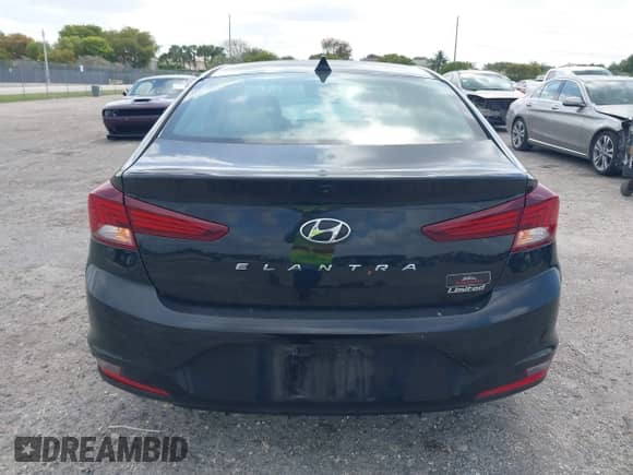 2020 Hyundai Elantra SEL z VIN 5NPD84LF5LH557432, wystawiony jako IAAI lot #42085363 z przebiegiem 74 081 mil mil oraz . Historia ofert i sprzedaży dostępna na DreamBid. Obrazek 17.