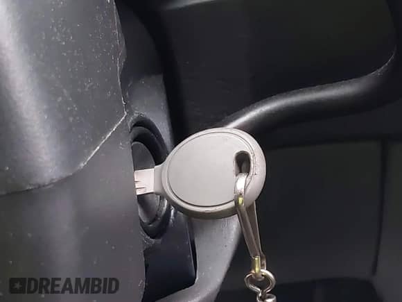 2004 Dodge Caravan SE with VIN 1D4GP24R54B570992, listed as a IAAI auction lot 42598915 with 192,873 mi miles and . Bid and sale history available at DreamBid. Image 11.