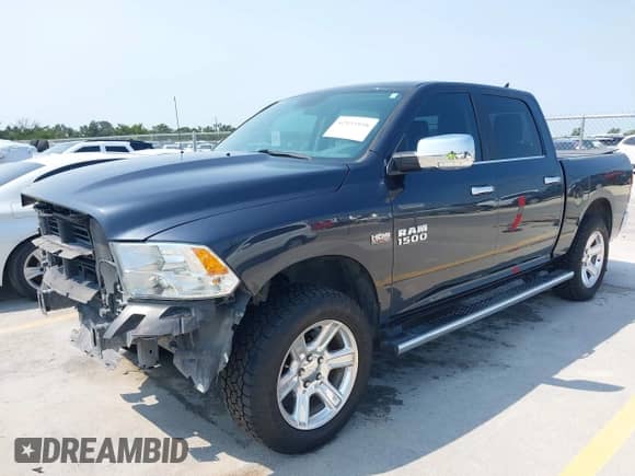 2018 Ram 1500 Harvest z VIN 1C6RR7LT7JS268021, wystawiony jako IAAI lot #42835898 z przebiegiem 92 732 mil mil oraz . Historia ofert i sprzedaży dostępna na DreamBid. Obrazek 2.