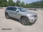 2018 Jeep Grand Cherokee Laredo with VIN 1C4RJFAG9JC376182, listed as a Copart auction lot 68330195 with 89,608 mi miles and Salvage title. Bid and sale history available at DreamBid. Image 4.