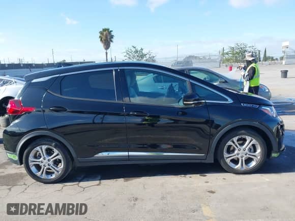 2020 Chevrolet Bolt EV LT with VIN 1G1FY6S00L4114850, listed as a IAAI auction lot 42818965 with 82,114 mi miles and . Bid and sale history available at DreamBid. Image 13.