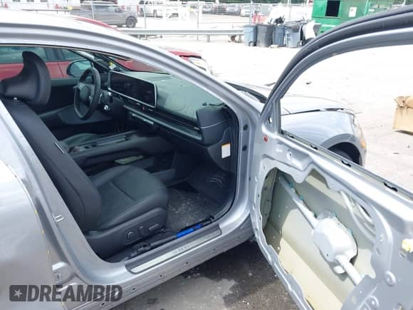 2023 Hyundai Ioniq 6 Limited с VIN KMHM54AC4PA049110, выставлен на аукционе IAAI как лот 42827535 с пробегом 9 123 миль миль и . История ставок и продаж доступна на DreamBid. Изображение 5.