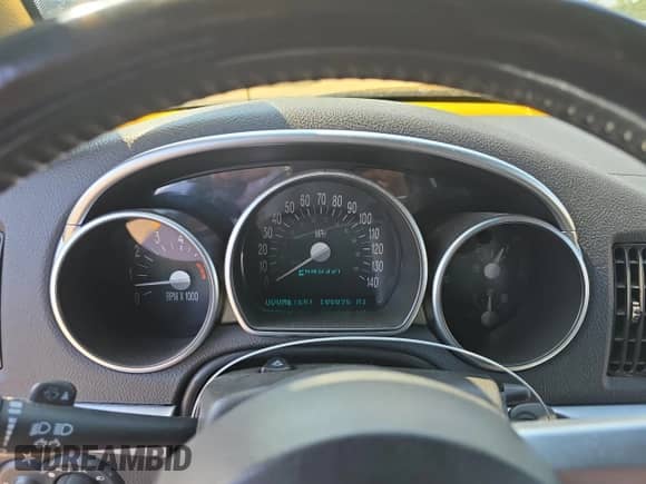 2004 Chevrolet SSR LS с VIN 1GCES14P64B107562, выставлен на аукционе Copart как лот 69217755 с пробегом 106 096 миль миль и Чистый • Clean title. История ставок и продаж доступна на DreamBid. Изображение 8.
