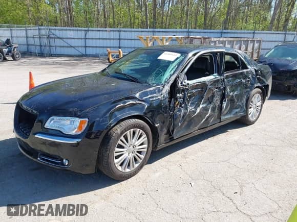 2013 Chrysler 300 with VIN 2C3CCARG6DH733301, listed as a IAAI auction lot 42209123 with 67,743 mi miles and . Bid and sale history available at DreamBid. Image 2.