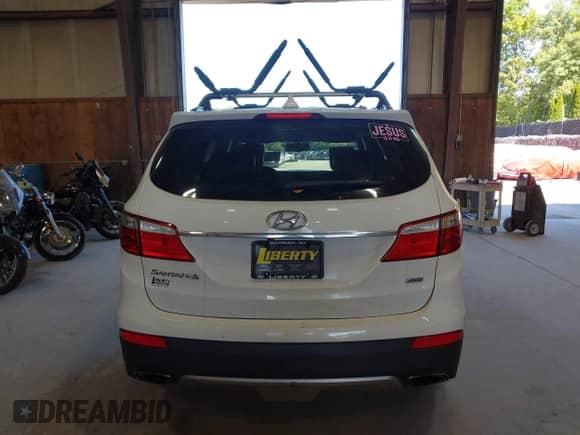 2016 Hyundai Santa Fe Premium с VIN KM8SNDHF1GU145721, выставлен на аукционе IAAI как лот 43027009 с пробегом 142 512 миль миль и . История ставок и продаж доступна на DreamBid. Изображение 16.