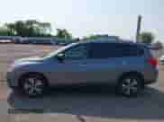 2017 Nissan Pathfinder SV with VIN 5N1DR2MM6HC913013, listed as a IAAI auction lot 42402476 with 78,188 mi miles and . Bid and sale history available at DreamBid. Image 14.