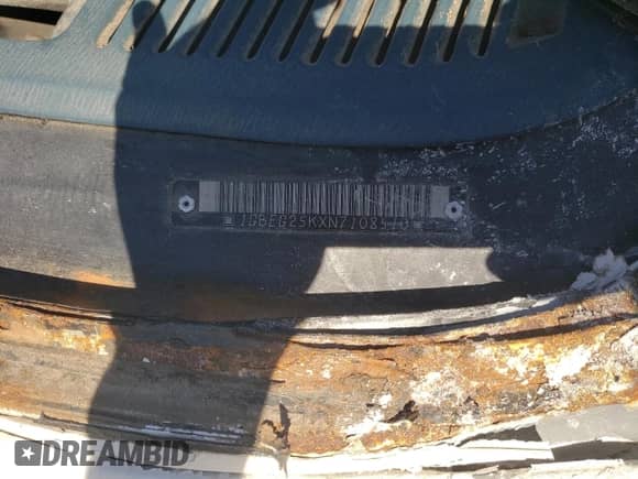 1992 Chevrolet Chevy Van с VIN 1GBEG25KXN7108510, выставлен на аукционе Copart как лот 75838154 с пробегом 232 041 миль миль и Списание • Salvage title. История ставок и продаж доступна на DreamBid. Изображение 14.