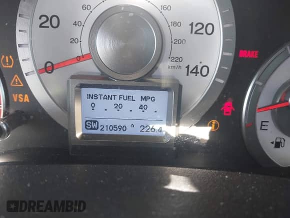 2009 Honda Pilot Touring with VIN 5FNYF488X9B023366, listed as a IAAI auction lot 43068300 with 210,590 mi miles and . Bid and sale history available at DreamBid. Image 7.