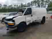 2006 Chevrolet Express Cargo z VIN 1GCGG25V761150846, wystawiony jako Copart lot #53393885 z przebiegiem 266 200 mil mil oraz Nie do naprawy • Non repairable. Historia ofert i sprzedaży dostępna na DreamBid. Obrazek 1.