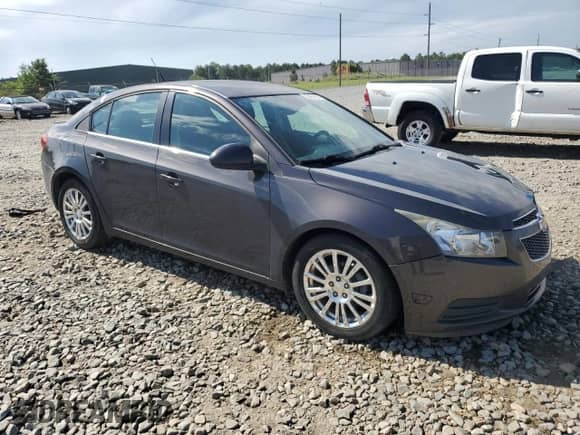 2014 Chevrolet Cruze ECO с VIN 1G1PJ5SB1E7308499, выставлен на аукционе Copart как лот 55404865 с пробегом 171 917 миль миль и Списание • Salvage title. История ставок и продаж доступна на DreamBid. Изображение 4.