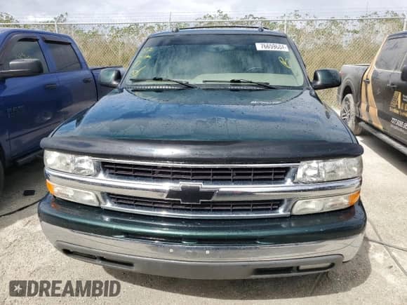 2004 Chevrolet Suburban LT with VIN 3GNEC16Z94G279756, listed as a Copart auction lot 76659684 with 187,751 mi miles and Non repairable. Bid and sale history available at DreamBid. Image 5.