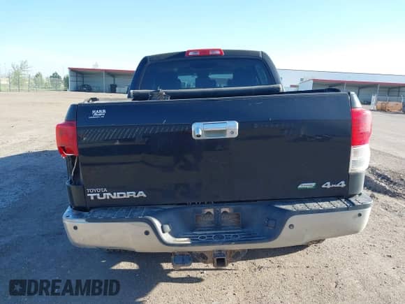 2013 Toyota Tundra Limited с VIN 5TFHW5F19DX313379, выставлен на аукционе IAAI как лот 42240976 с пробегом 164 558 миль миль и . История ставок и продаж доступна на DreamBid. Изображение 17.