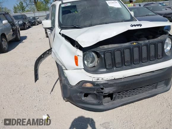 2017 Jeep Renegade Latitude с VIN ZACCJABB0HPG26653, выставлен на аукционе IAAI как лот 43349795 с пробегом 102 901 миль миль и . История ставок и продаж доступна на DreamBid. Изображение 6.