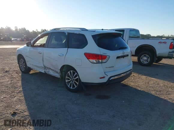 2016 Nissan Pathfinder S with VIN 5N1AR2MN9GC600452, listed as a IAAI auction lot 43484965 with 110,380 mi miles and . Bid and sale history available at DreamBid. Image 3.