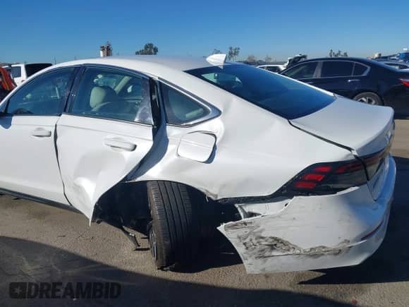 2023 Honda Accord Touring with VIN 1HGCY2F81PA068599, listed as a IAAI auction lot 43459828 with 20,418 mi miles and . Bid and sale history available at DreamBid. Image 6.