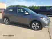 2019 Honda HR-V LX z VIN 3CZRU5H32KG703535, wystawiony jako Copart lot #67957055 z przebiegiem 69 513 mil mil oraz Szkoda całkowita • Salvage title. Historia ofert i sprzedaży dostępna na DreamBid. Obrazek 4.