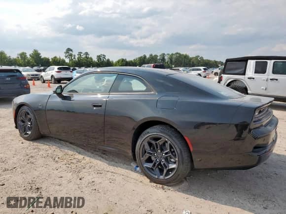 2025 Dodge Charger R/T with VIN 2C3CDBCK1SR543123, listed as a Copart auction lot 69620755 with 25 mi miles and Salvage title. Bid and sale history available at DreamBid. Image 2.