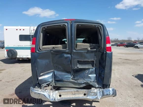 2019 Chevrolet Express Passenger LT с VIN 1GAZGPFG0K1239988, выставлен на аукционе IAAI как лот 41830689 с пробегом 112 943 миль миль и . История ставок и продаж доступна на DreamBid. Изображение 16.