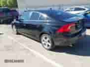 2012 Volvo S60 T5 с VIN YV1622FS6C2041857, выставлен на аукционе IAAI как лот 42861578 с пробегом 121 188 миль миль и . История ставок и продаж доступна на DreamBid. Изображение 3.
