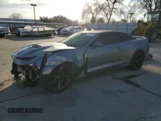 2019 Chevrolet Camaro 2SS z VIN 1G1FH3D76K0132719, wystawiony jako Copart lot #39700263 z przebiegiem Nie podano mil oraz Szkoda całkowita • Salvage title. Historia ofert i sprzedaży dostępna na DreamBid. Obrazek 1.