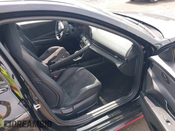 2023 Hyundai Elantra с VIN KMHLW4AKXPU010861, выставлен на аукционе IAAI как лот 42285832 с пробегом 31 986 миль миль и . История ставок и продаж доступна на DreamBid. Изображение 5.