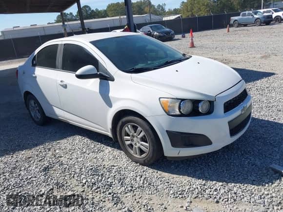 2014 Chevrolet Sonic LT with VIN 1G1JC5SH1E4173899, listed as a IAAI auction lot 43534264 with Not provided miles and . Bid and sale history available at DreamBid. Image 1.