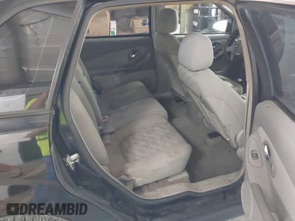 2005 Chevrolet Malibu Maxx LS z VIN 1G1ZT62805F146397, wystawiony jako IAAI lot #42291460 z przebiegiem 226 614 mil mil oraz . Historia ofert i sprzedaży dostępna na DreamBid. Obrazek 8.
