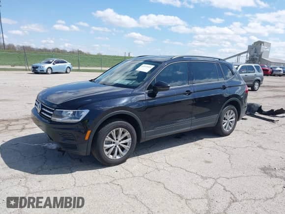 2019 Volkswagen Tiguan S с VIN 3VV0B7AX3KM119645, выставлен на аукционе IAAI как лот 41973924 с пробегом 100 914 миль миль и . История ставок и продаж доступна на DreamBid. Изображение 2.