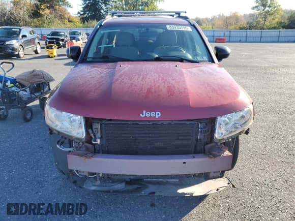 2011 Jeep Compass Latitude с VIN 1J4NF1FB1BD135397, выставлен на аукционе Copart как лот 83930795 с пробегом 114 350 миль миль и Списание • Salvage title. История ставок и продаж доступна на DreamBid. Изображение 5.