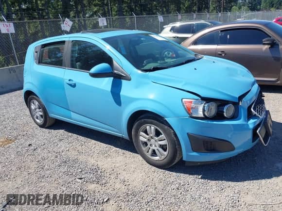 2014 Chevrolet Sonic LT with VIN 1G1JC6SBXE4157220, listed as a IAAI auction lot 42728931 with 76,007 mi miles and . Bid and sale history available at DreamBid. Image 1.
