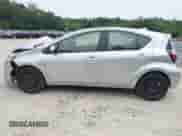 2015 Toyota Prius One z VIN JTDKDTB38F1583183, wystawiony jako IAAI lot #42905756 z przebiegiem 166 787 mil mil oraz . Historia ofert i sprzedaży dostępna na DreamBid. Obrazek 14.