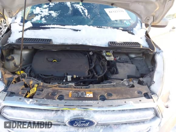 2017 Ford Escape SE с VIN 1FMCU9GD0HUF04174, выставлен на аукционе IAAI как лот 41327379 с пробегом 101 122 миль миль и . История ставок и продаж доступна на DreamBid. Изображение 10.