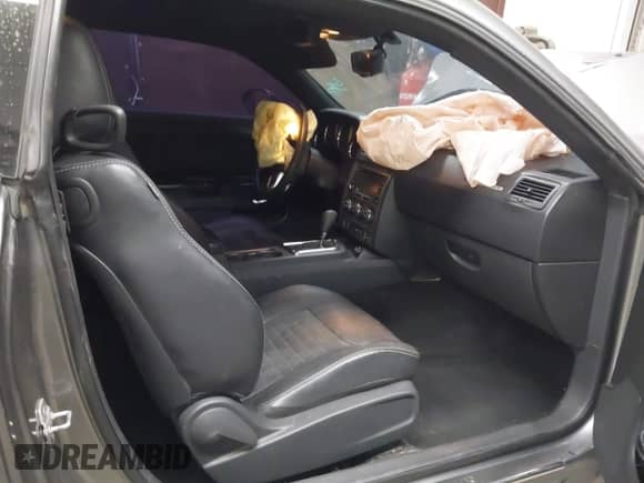 2012 Dodge Challenger R/T с VIN 2C3CDYBT1CH149903, выставлен на аукционе IAAI как лот 42031543 с пробегом 198 017 миль миль и . История ставок и продаж доступна на DreamBid. Изображение 5.