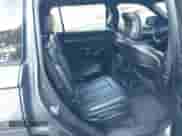 2023 Jeep Grand Cherokee Overland z VIN 1C4RJJDG5P8705891, wystawiony jako IAAI lot #42757590 z przebiegiem 118 631 mil mil oraz . Historia ofert i sprzedaży dostępna na DreamBid. Obrazek 8.