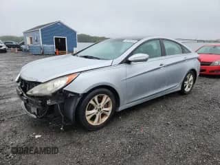 2013 Hyundai Sonata Limited с VIN 5NPEC4AC0DH525131, выставлен на аукционе Copart как лот 82098355 с пробегом 146 577 миль миль и Чистый • Clean title. История ставок и продаж доступна на DreamBid. Изображение 1.