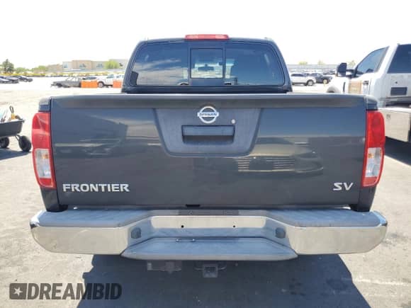 2014 Nissan Frontier SV z VIN 1N6AD0ER7EN754438, wystawiony jako Copart lot #66342905 z przebiegiem 139 615 mil mil oraz Szkoda całkowita • Salvage title. Historia ofert i sprzedaży dostępna na DreamBid. Obrazek 6.