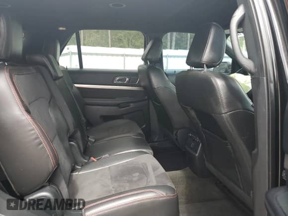 2018 Ford Explorer XLT with VIN 1FM5K7D8XJGC02759, listed as a Copart auction lot 85504125 with 86,676 mi miles and Salvage title. Bid and sale history available at DreamBid. Image 11.