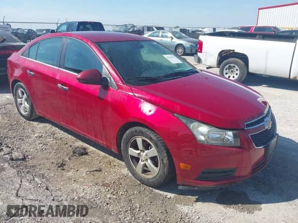 2014 Chevrolet Cruze 1LT с VIN 1G1PC5SB8E7435390, выставлен на аукционе IAAI как лот 43221834 с пробегом 123 907 миль миль и . История ставок и продаж доступна на DreamBid. Изображение 1.