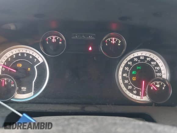 2013 Ram 1500 Outdoorsman z VIN 1C6RR6LT3DS581405, wystawiony jako IAAI lot #42484530 z przebiegiem Nie podano mil oraz . Historia ofert i sprzedaży dostępna na DreamBid. Obrazek 15.