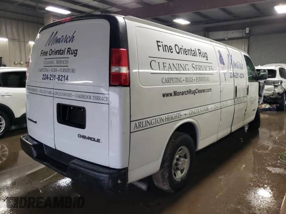 2005 Chevrolet City Express Cargo z VIN 1GCHG39V051157916, wystawiony jako Copart lot #47513004 z przebiegiem 113 112 mil mil oraz Szkoda całkowita • Salvage title. Historia ofert i sprzedaży dostępna na DreamBid. Obrazek 3.