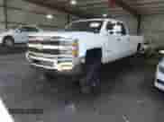 2015 Chevrolet Silverado 2500HD Work Truck с VIN 1GC1KUE88FF175767, выставлен на аукционе IAAI как лот 43463710 с пробегом 267 000 миль миль и . История ставок и продаж доступна на DreamBid. Изображение 2.