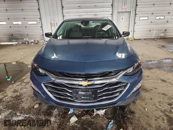 2024 Chevrolet Malibu LS z VIN 1G1ZC5ST6RF242524, wystawiony jako Copart lot #70924215 z przebiegiem Nie podano mil oraz Szkoda całkowita • Salvage title. Historia ofert i sprzedaży dostępna na DreamBid. Obrazek 5.