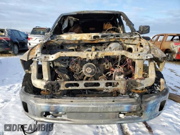 2019 Ram 1500 Tradesman z VIN 1C6RR7FT1KS728495, wystawiony jako Copart lot #61572625 z przebiegiem Nie podano mil oraz Nie do naprawy • Non repairable. Historia ofert i sprzedaży dostępna na DreamBid. Obrazek 5.