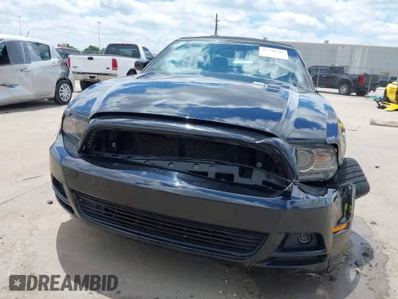 2014 Ford Mustang GT Premium с VIN 1ZVBP8FF6E5296244, выставлен на аукционе IAAI как лот 42230745 с пробегом 70 533 миль миль и . История ставок и продаж доступна на DreamBid. Изображение 12.