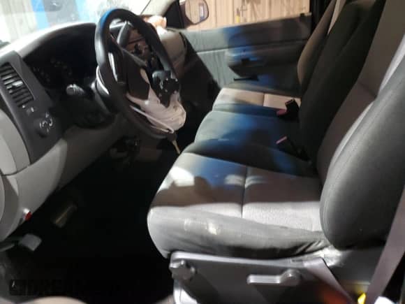2009 Chevrolet Silverado 1500 Work Truck with VIN 1GCEC14X69Z196819, listed as a Copart auction lot 55151385 with 130,984 mi miles and Salvage title. Bid and sale history available at DreamBid. Image 7.