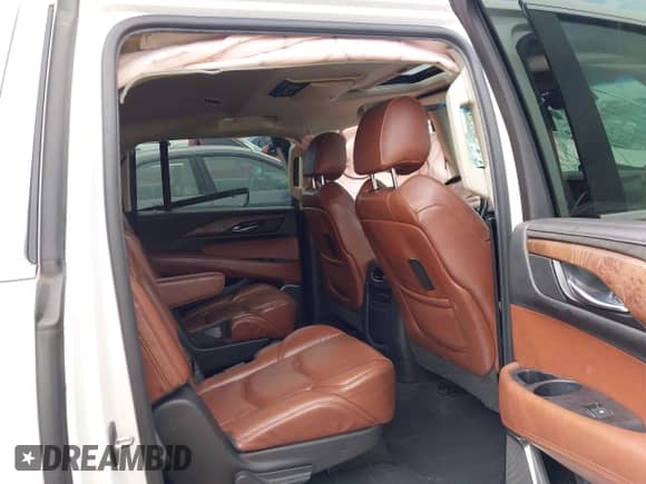 2019 Cadillac Escalade ESV Luxury с VIN 1GYS4HKJ7KR257246, выставлен на аукционе IAAI как лот 43197847 с пробегом Не указан миль и . История ставок и продаж доступна на DreamBid. Изображение 8.