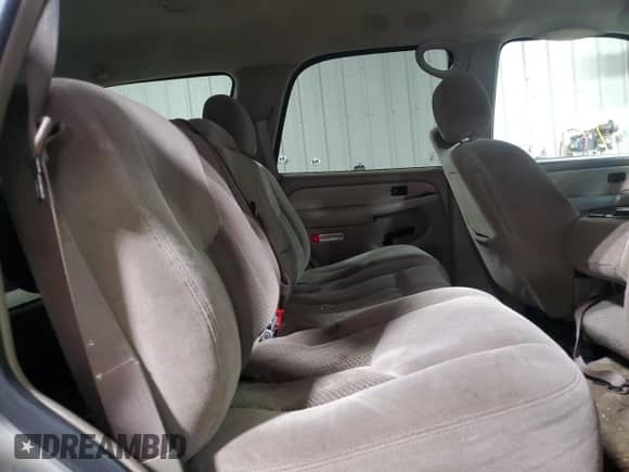 2003 Chevrolet Tahoe Special Service z VIN 1GNEK13V13J252164, wystawiony jako Copart lot #45105835 z przebiegiem 200 178 mil mil oraz Nie do naprawy • Non repairable. Historia ofert i sprzedaży dostępna na DreamBid. Obrazek 11.